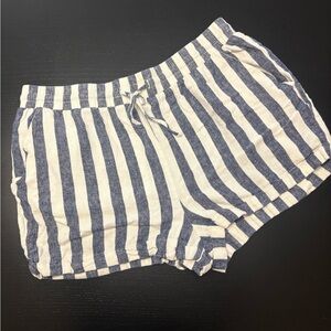 Striped Forever 21 1X Blue and White Women's Shorts (Fits like XL)